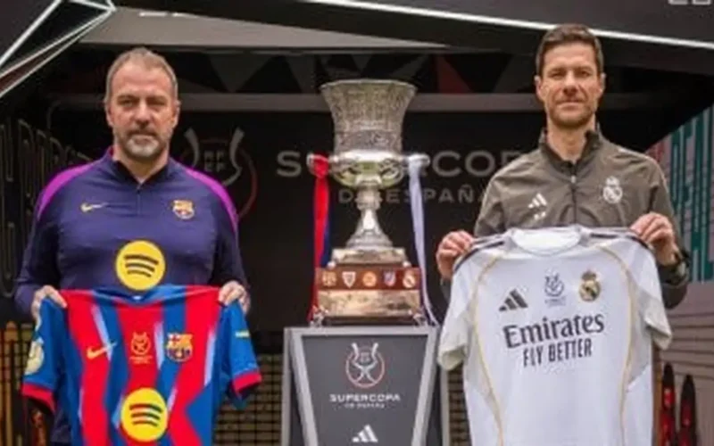 اللقاء المنتظر.. فليك يواجه ألونسو في كأس السوبر الإسباني بملعب الجوهرة المشعة